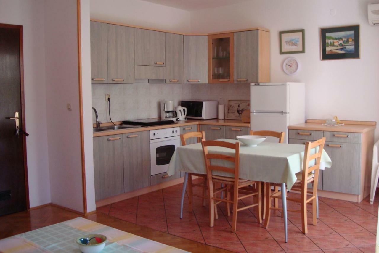 Apartment Branko With Free Parking Ičići エクステリア 写真