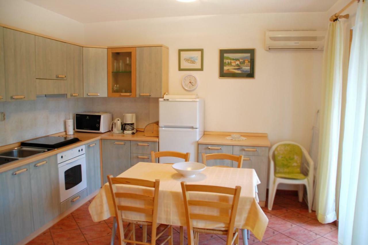 Apartment Branko With Free Parking Ičići エクステリア 写真