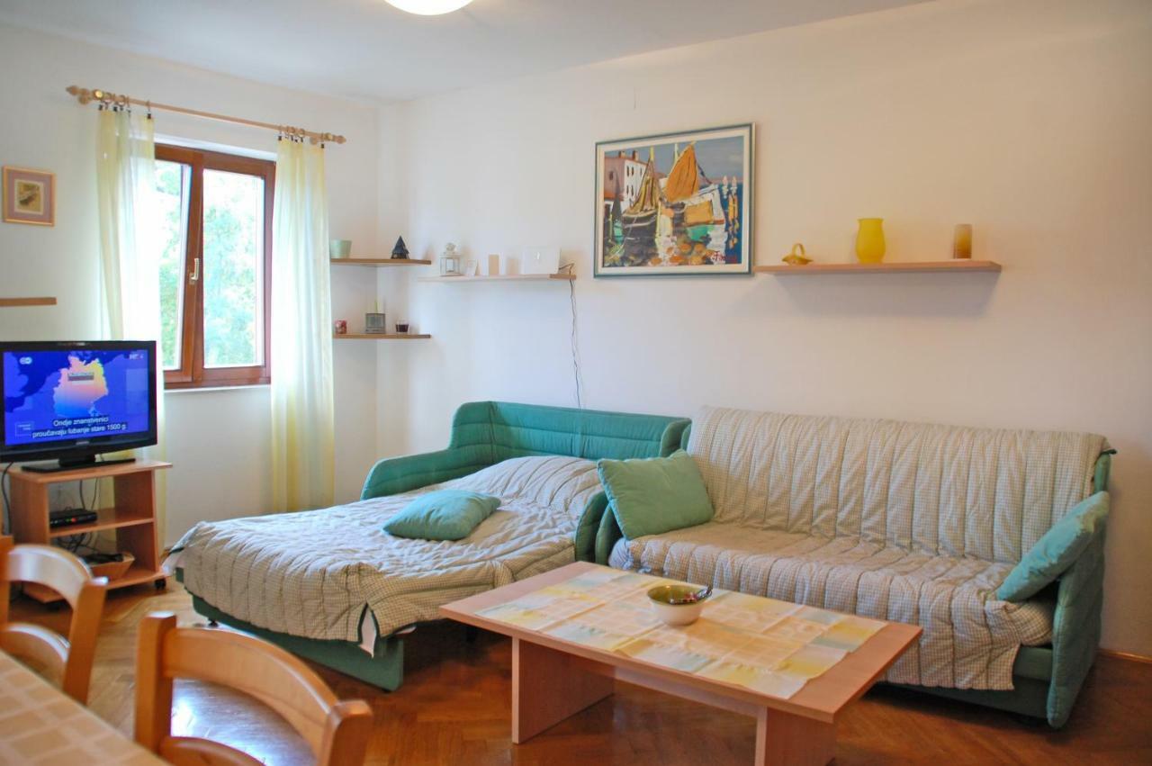 Apartment Branko With Free Parking Ičići エクステリア 写真